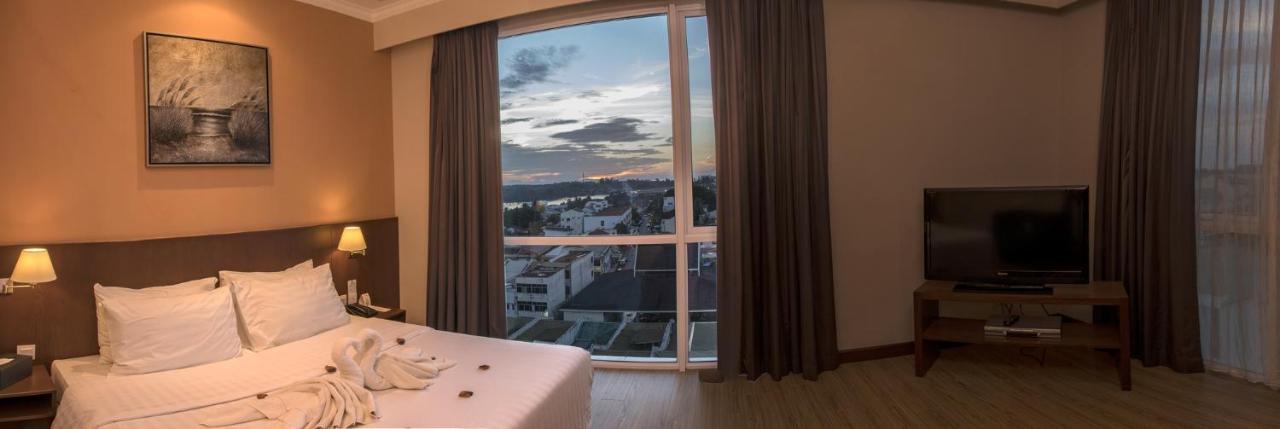 Swiss Hotel Apartment Kuala Belait Dış mekan fotoğraf
